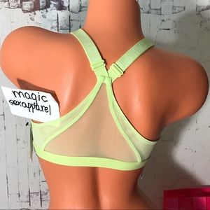 VS 32C WIRELESS INCREDIBLE SPORTS BRA LOGO NEON
